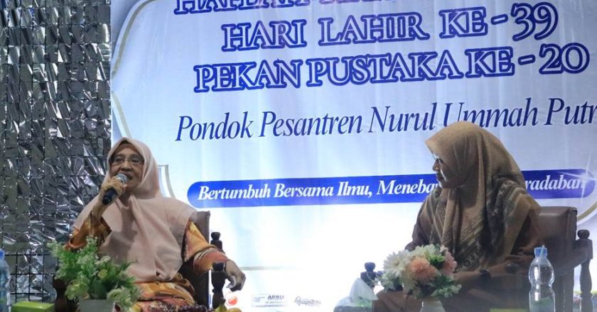 Menyimak Jejak Sunyi Ibu dalam Satu Malam