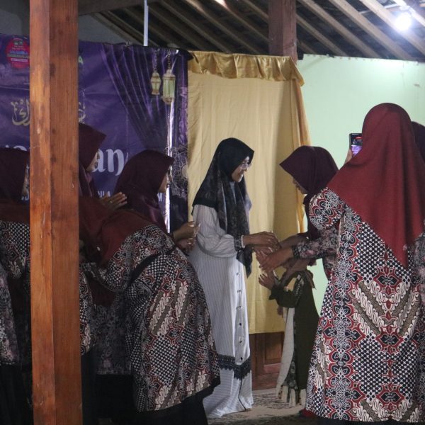 Syawalan sebagai Ruang Pendidikan Karakter: Harmoni Tiga Pusat Pendidikan dalam Kebersamaan Keluarga Besar PAUD Terpadu Salsabilla Darussalam