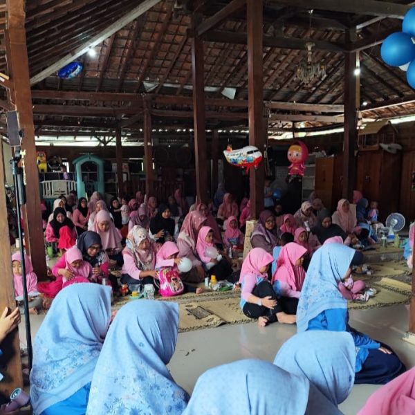 Keceriaan Harlah PAUD Terpadu Salsabila Darussalam: Dari Jalan Sehat hingga Dongeng Badut Nusantara