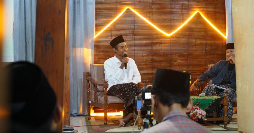Elnahrowi ke Jogja, Ajak Santri Menulis Berbasis Riset dan Nalar Kritis